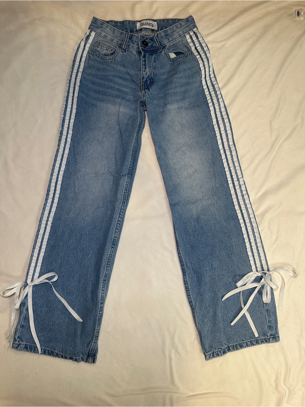 Telepatía Size 00/25 Wide Leg Jeans Side Stripe Bow Detail Y2K
